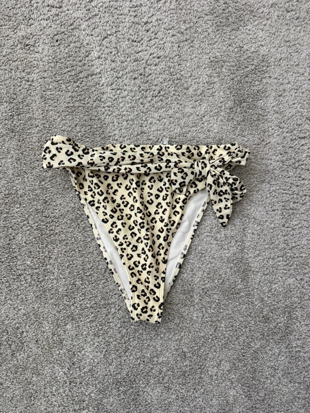 Abercrombie & Fitch Animal Print Tie Bottoms
